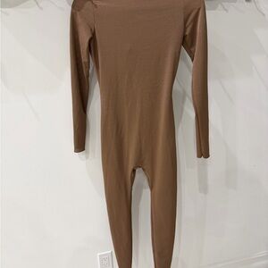 SKIMS Long Sleeve Catsuit Cocoa Brown Size M Shapewear Unitard Kim Kardashian